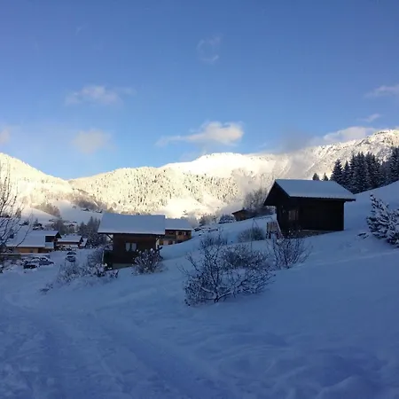Cosy With Garden Chalet Notre-Dame-de-Bellecombe